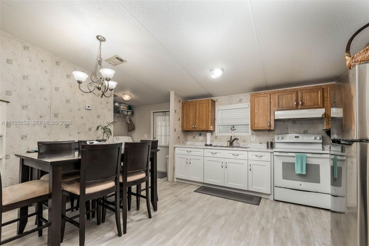 1800 SW 85th Ave, Davie, FL 33324 Photo