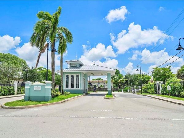 5333 NW 18th St, Unit 3A, Lauderhill, FL 33313