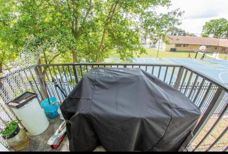 5333 NW 18th St, Unit 3A, Lauderhill, FL 33313 Photo