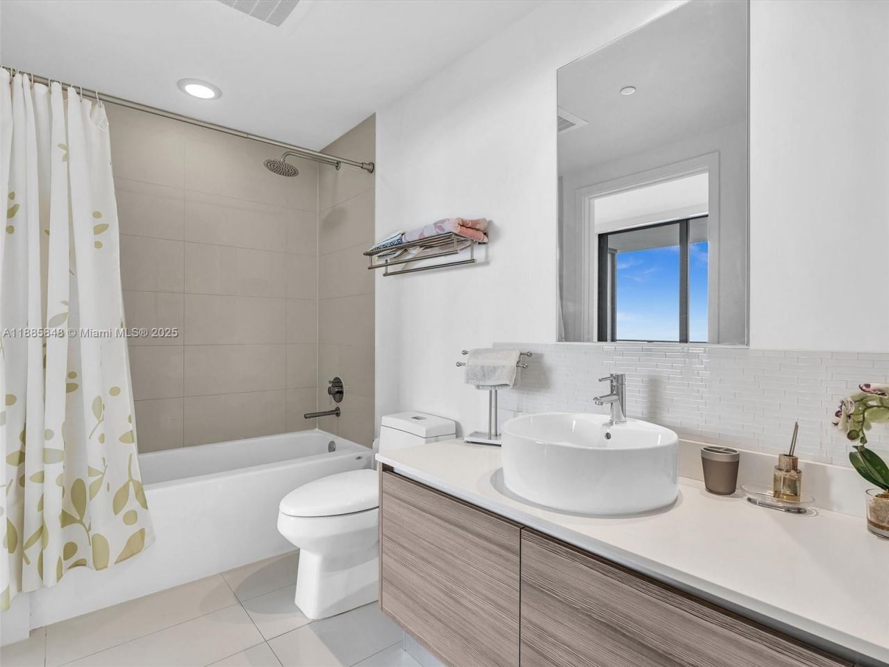 121 NE 34th St, Unit 3114, Miami, FL 33137 Photo