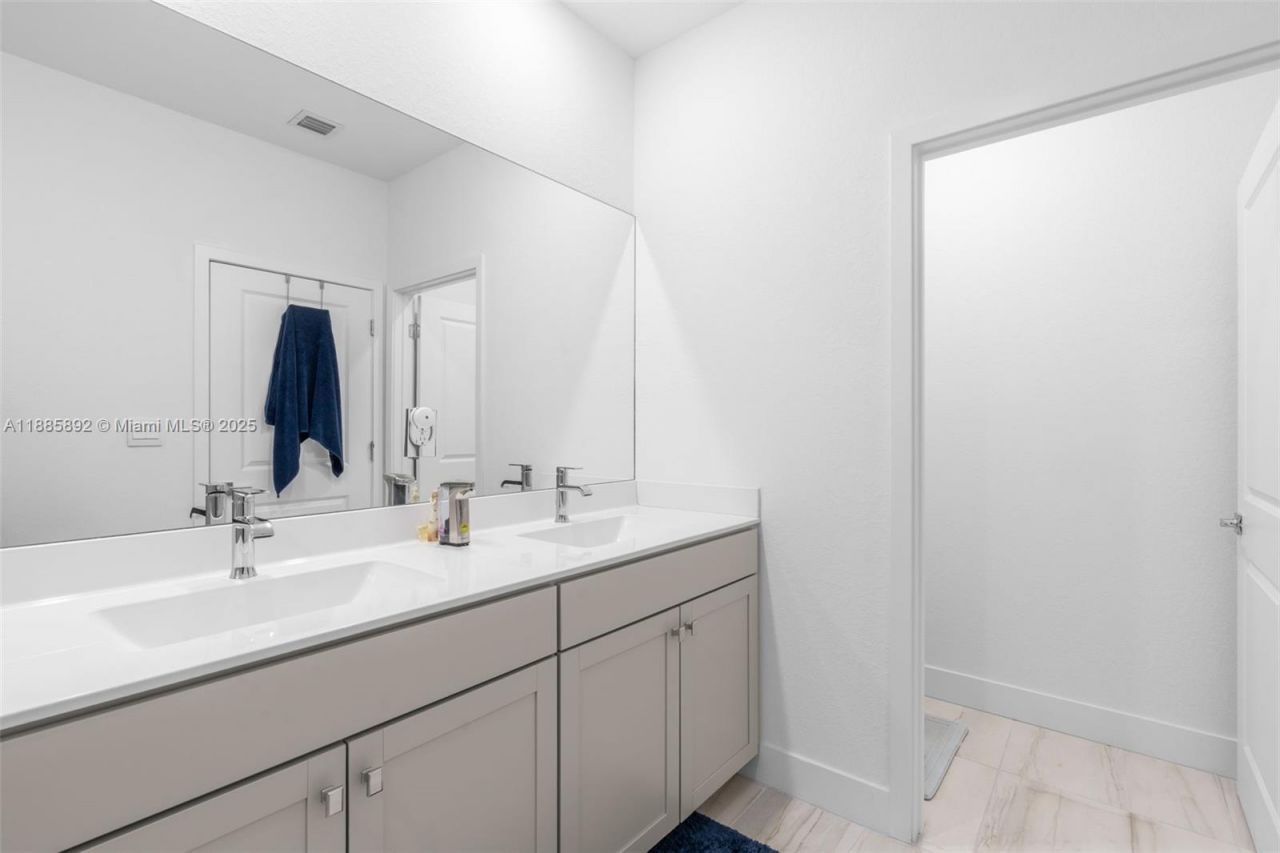 110 SW 171st Way, Pembroke Pines, FL 33027 Photo