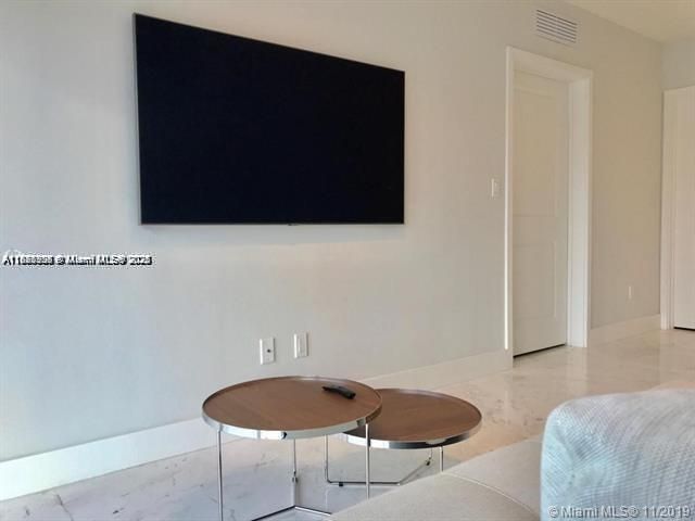 400 Sunny Isles Blvd, Unit 103, Sunny Isles Beach, FL 33160 Photo