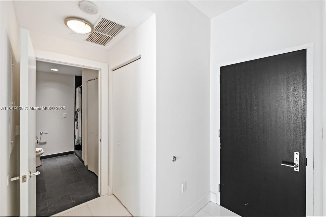 900 Biscayne Blvd, Unit 5104, Miami, FL 33132 Photo