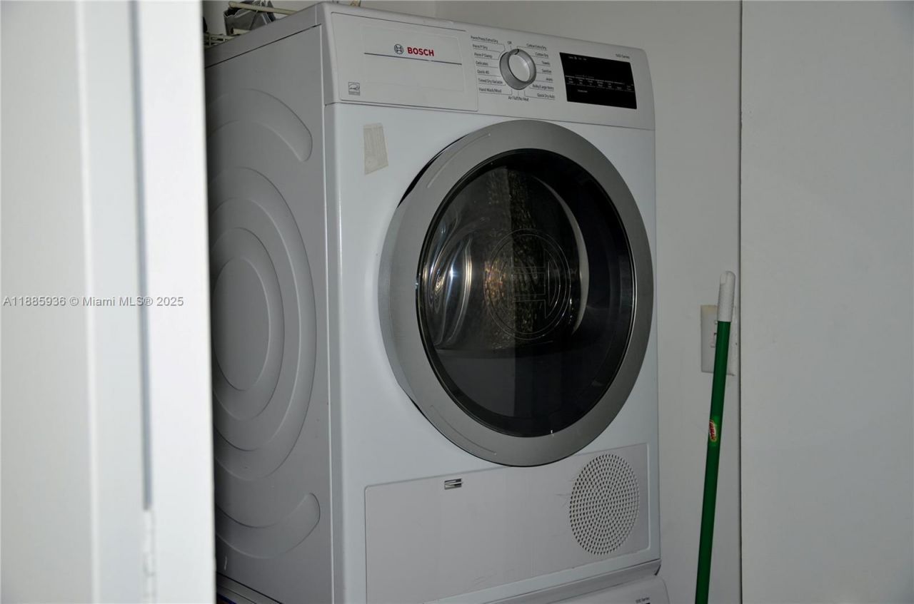 900 Biscayne Blvd, Unit 5104, Miami, FL 33132 Photo