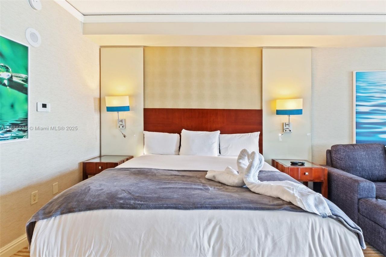 18001 Collins Ave, Unit 511, Sunny Isles Beach, FL 33160 Photo