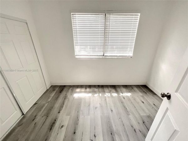 140 NW 124th St, North Miami, FL 33168