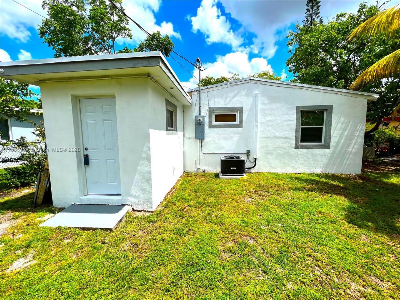 140 NW 124th St, North Miami, FL 33168 Photo