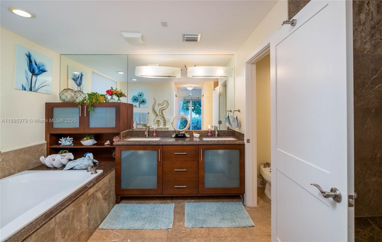 97501 Overseas Hwy, Unit 316, Key Largo, FL 33037 Photo