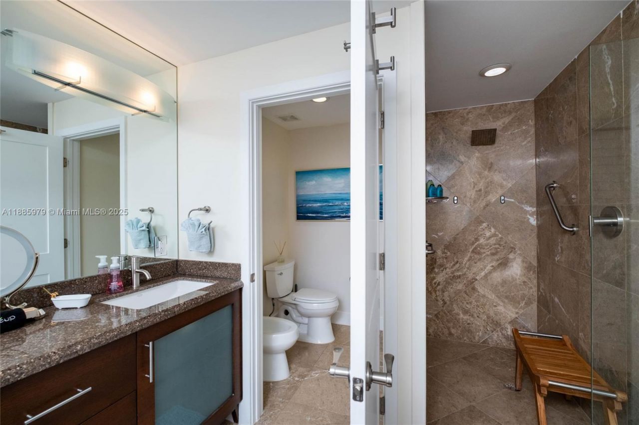 97501 Overseas Hwy, Unit 316, Key Largo, FL 33037 Photo