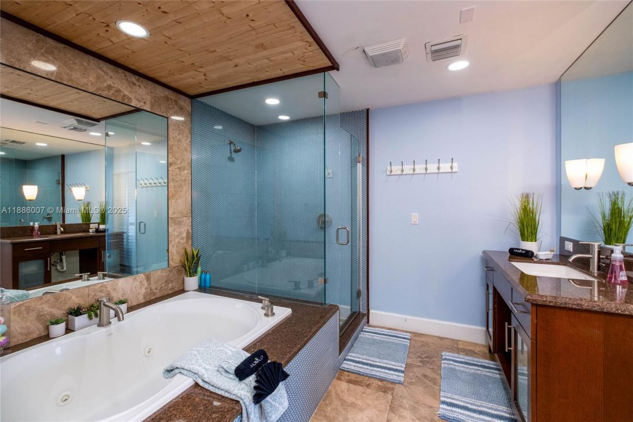 97501 Overseas Hwy, Unit 312, Key Largo, FL 33037 Photo