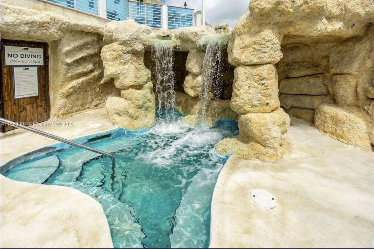 97501 Overseas Hwy, Unit 312, Key Largo, FL 33037 Photo