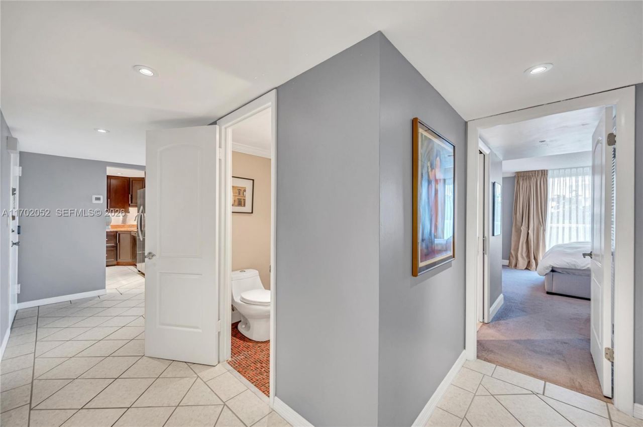 10000 W Bay Harbor Dr, Unit 401, Bay Harbor Islands, FL 33154 Photo