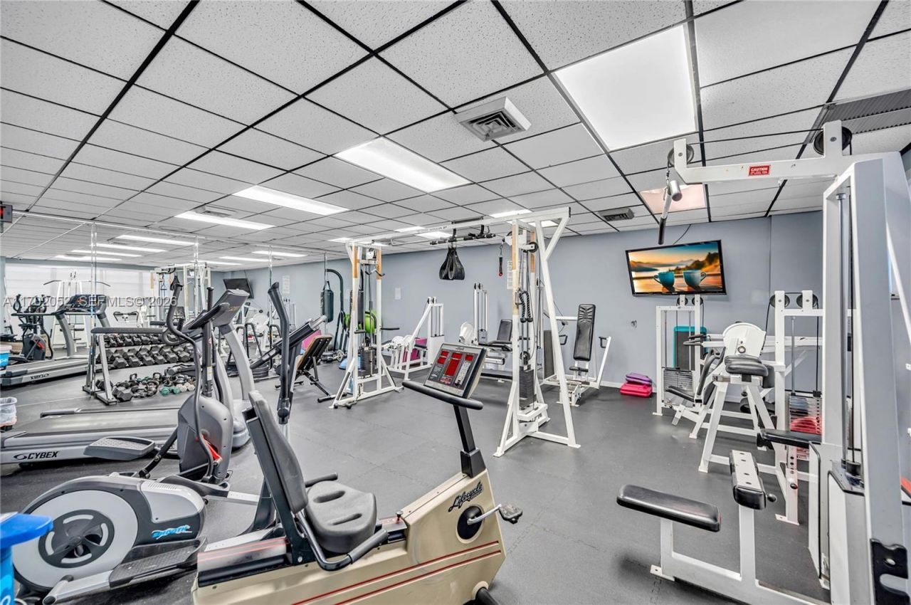 10000 W Bay Harbor Dr, Unit 401, Bay Harbor Islands, FL 33154 Photo