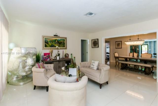 9555 NW 2nd Ave, Miami Shores, FL 33150 Photo