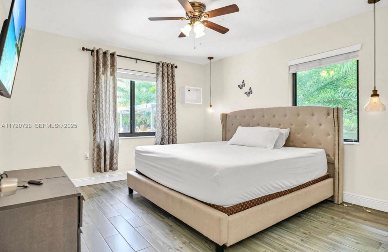 9555 NW 2nd Ave, Miami Shores, FL 33150 Photo