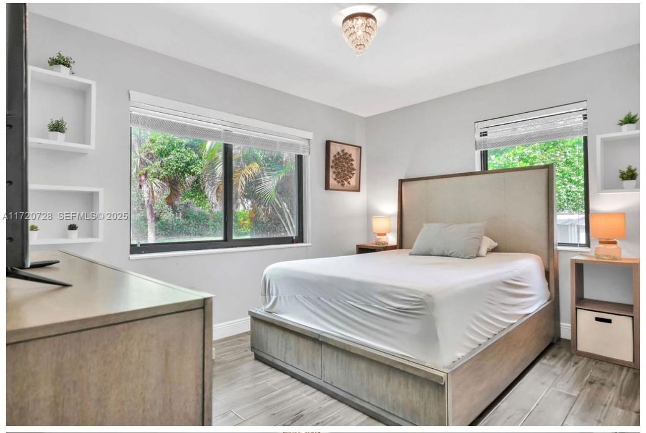 9555 NW 2nd Ave, Miami Shores, FL 33150 Photo