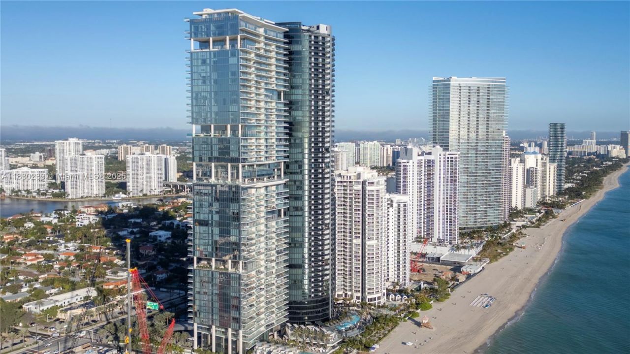 18555 Collins Ave, Unit 2303, Sunny Isles Beach, FL 33160 Photo