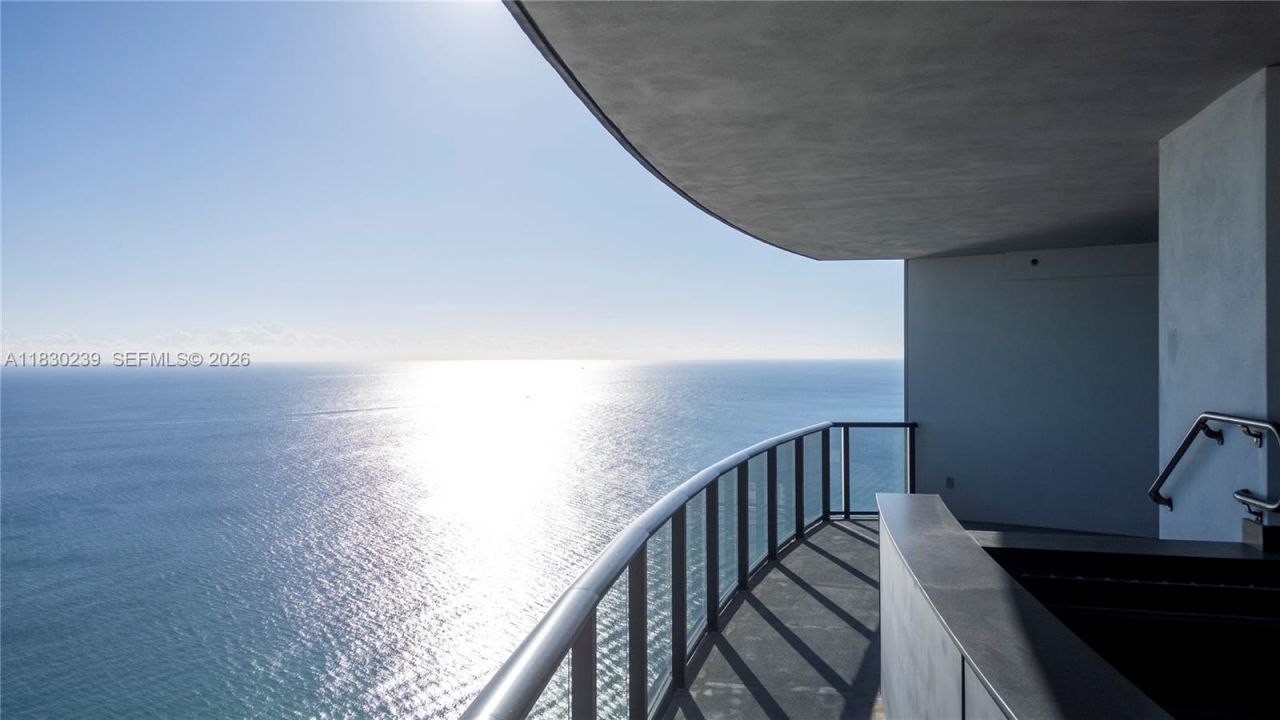 18555 Collins Ave, Unit 2303, Sunny Isles Beach, FL 33160 Photo