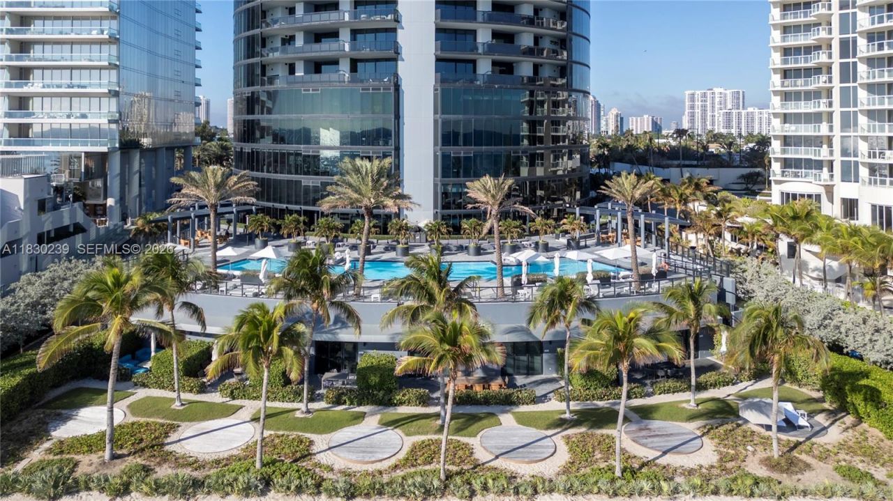 18555 Collins Ave, Unit 2303, Sunny Isles Beach, FL 33160 Photo
