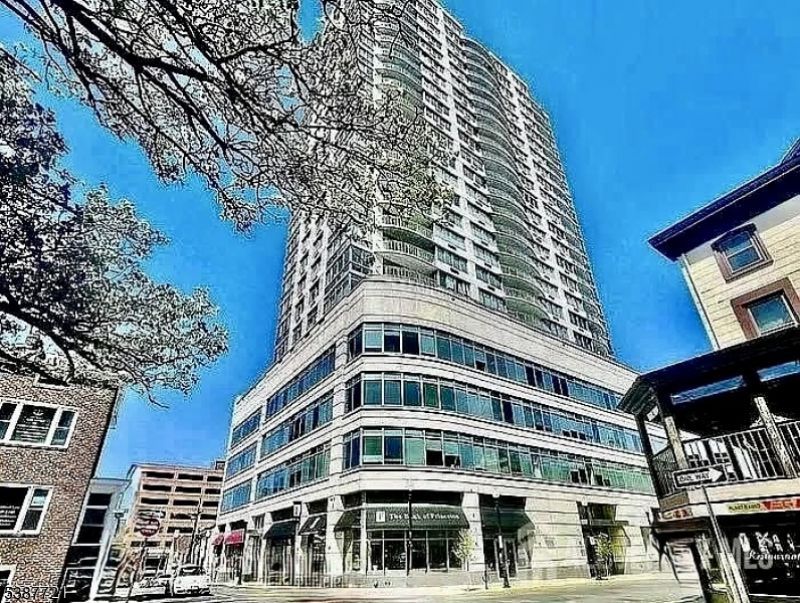 1806 One Spring St, New Brunswick, NJ 08901 Main Photo