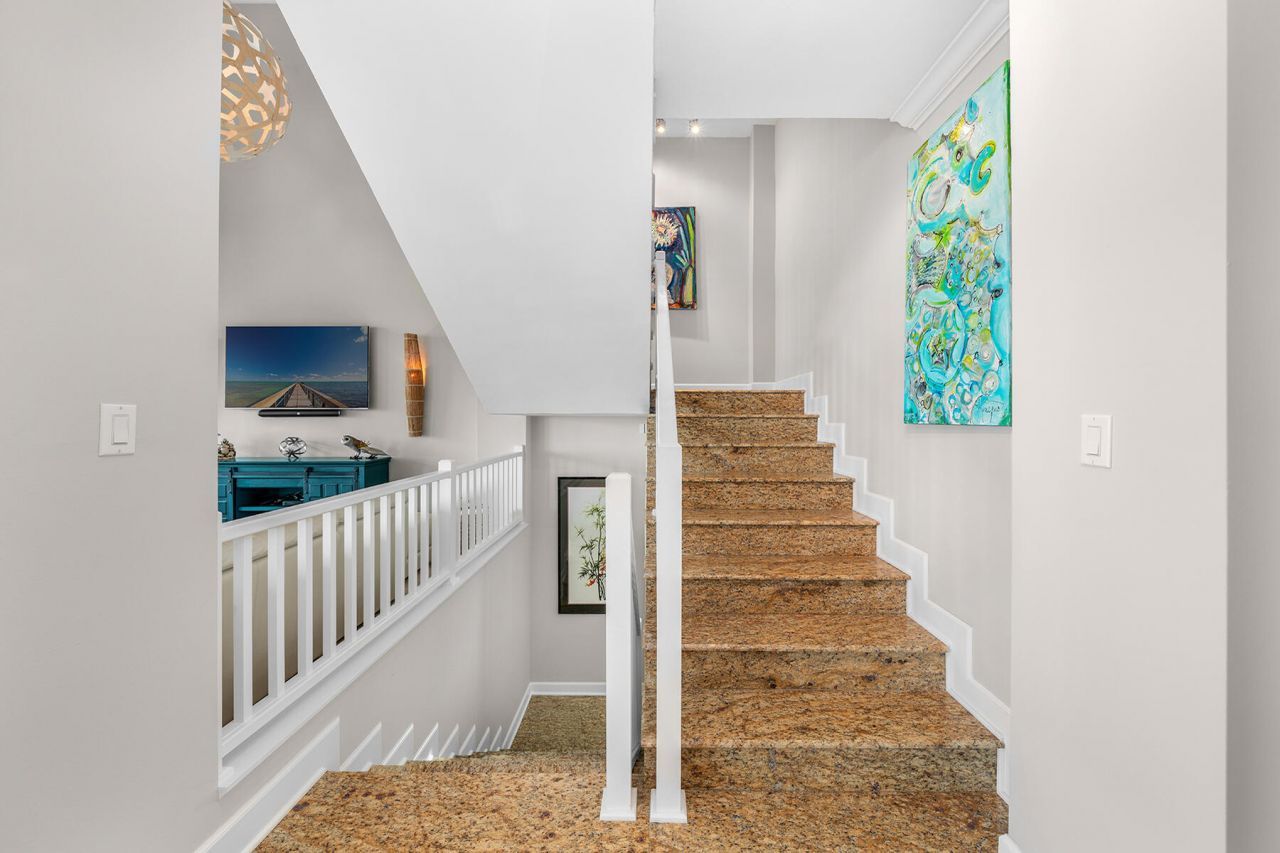 108 N Bounty Lane, Key Largo, FL 33037 Photo