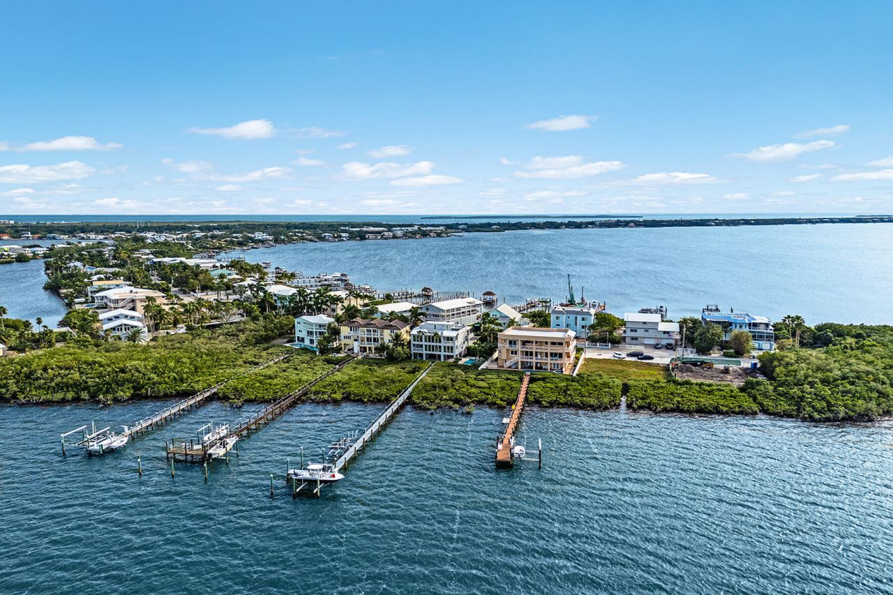 108 N Bounty Lane, Key Largo, FL 33037 Photo