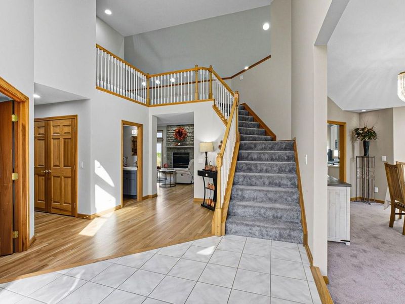 5962 Heritage Lakes Drive, Hilliard, OH 43026 Photo 11