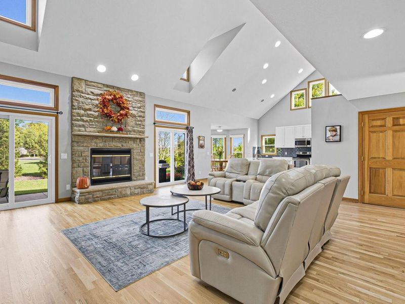 5962 Heritage Lakes Drive, Hilliard, OH 43026 Photo 17