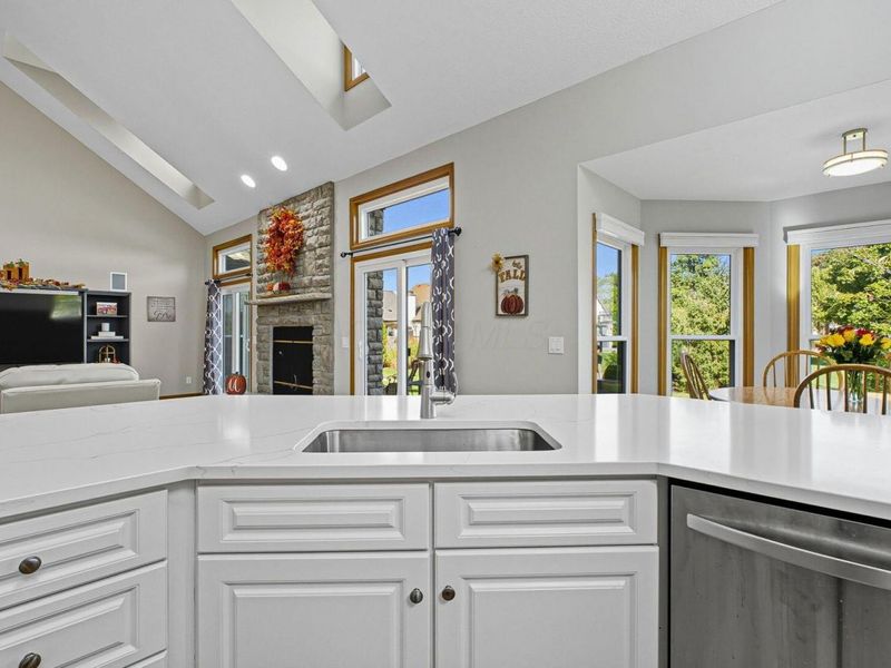 5962 Heritage Lakes Drive, Hilliard, OH 43026 Photo 28