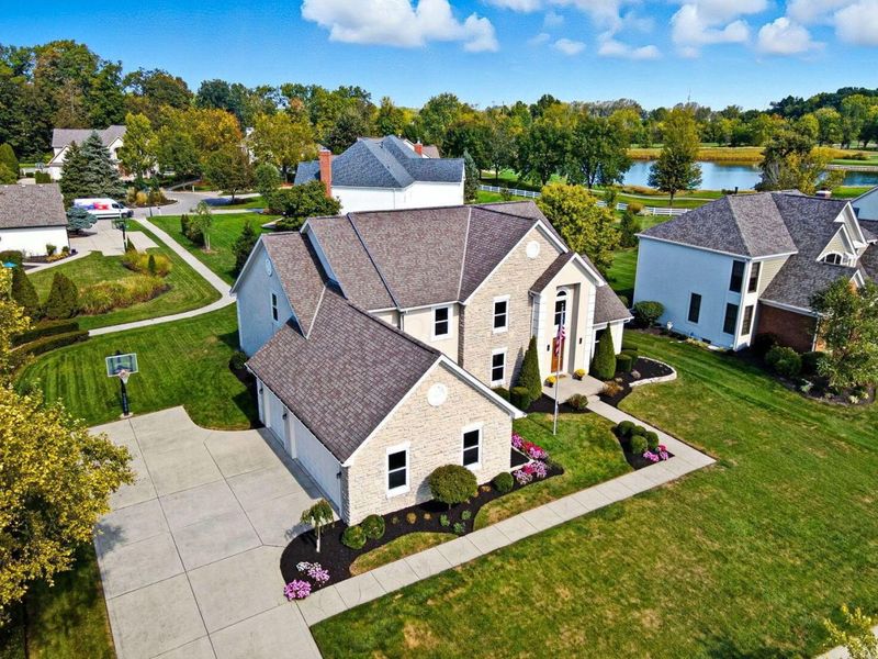 5962 Heritage Lakes Drive, Hilliard, OH 43026 Photo 3