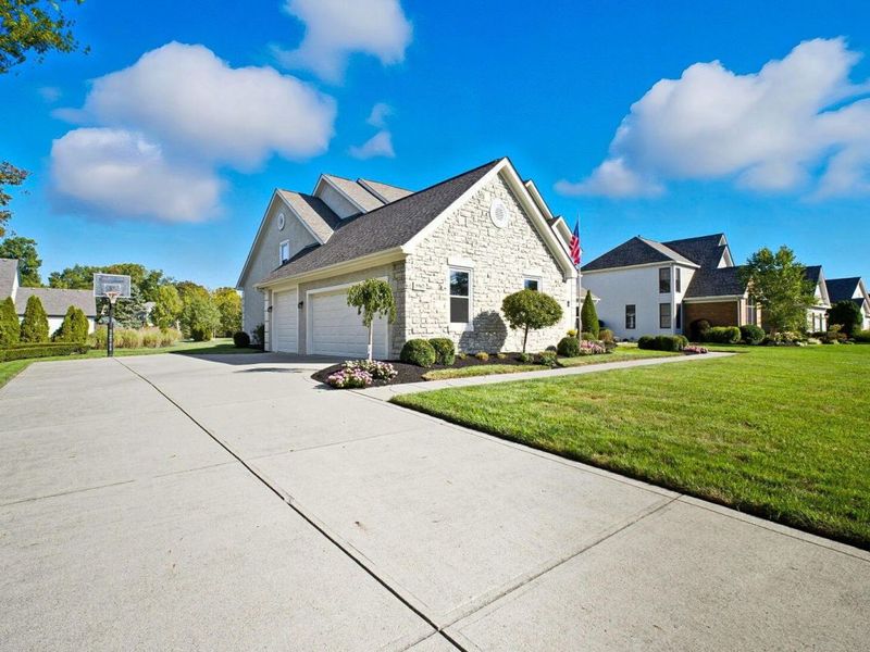 5962 Heritage Lakes Drive, Hilliard, OH 43026 Photo 7