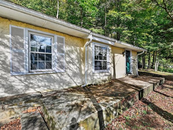 27 Richard Street, Sloatsburg, NY 10974