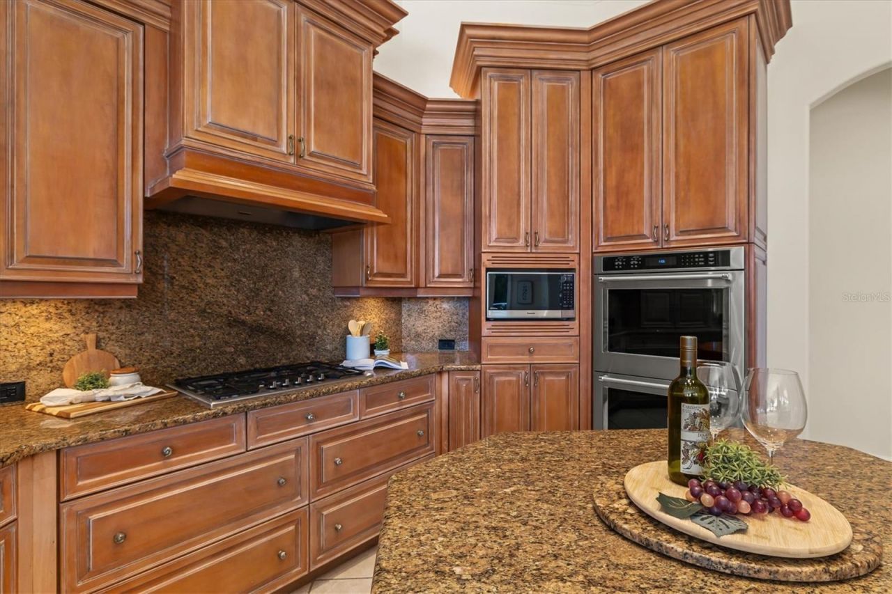 8168 Collingwood Court, University Park, FL 34201 Photo