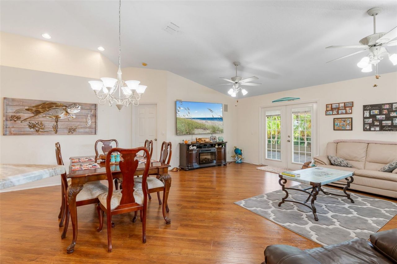 110 Coleman Street, Edgewater, FL 32141 Photo