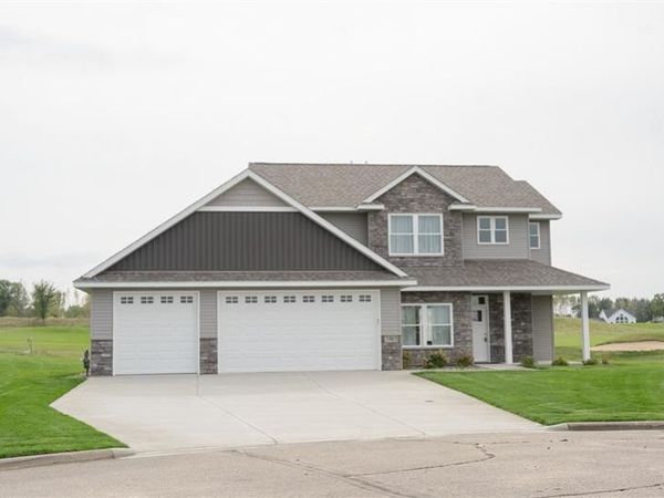 5913 Rub Of The Green Street, Saint Cloud, MN 56304