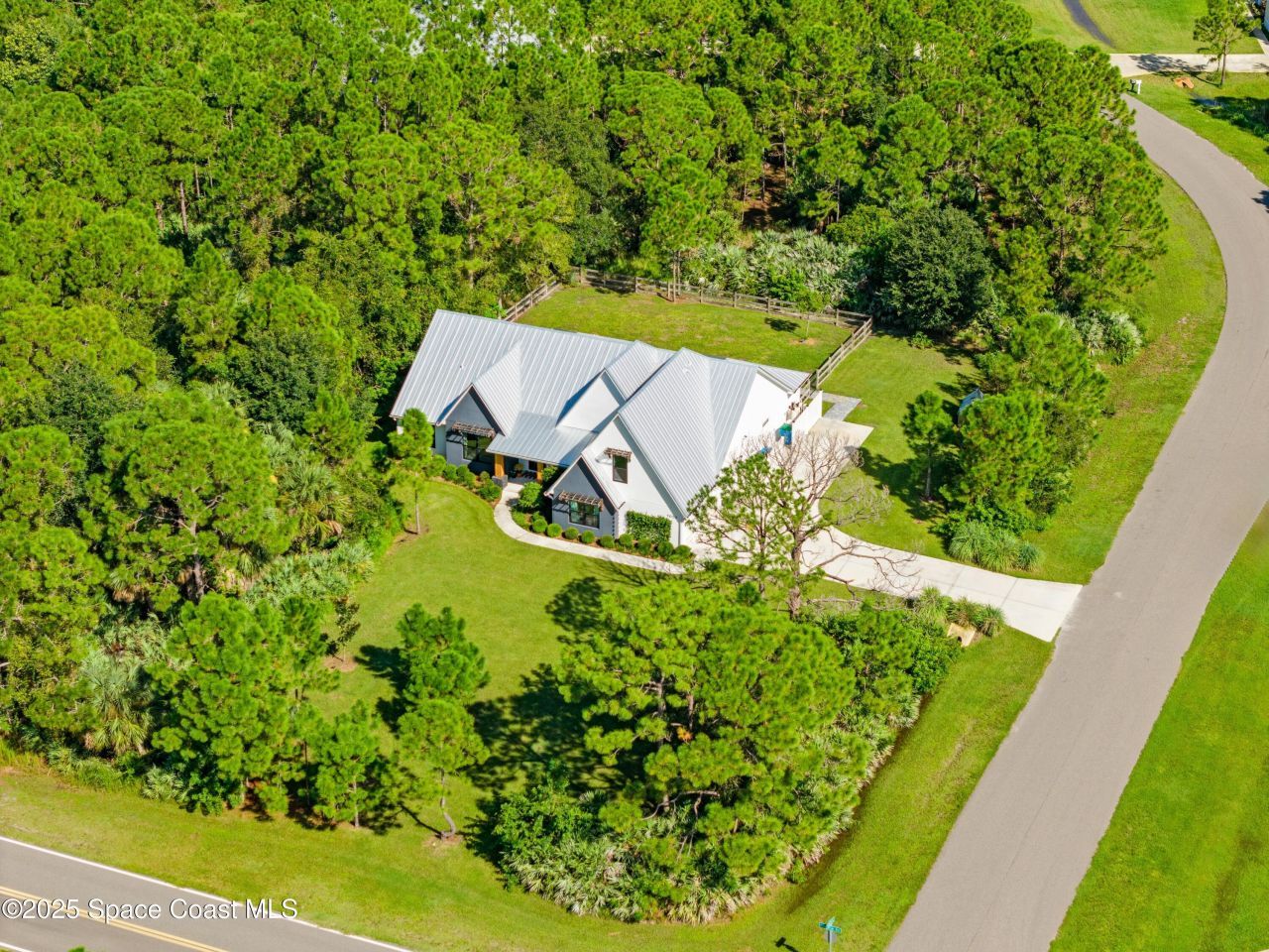7010 Indian River Boulevard, Grant-valkaria, FL 32949 Photo