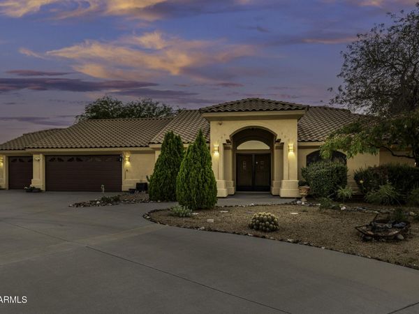 35665 S CABALLERO Drive, Wickenburg, AZ 85390