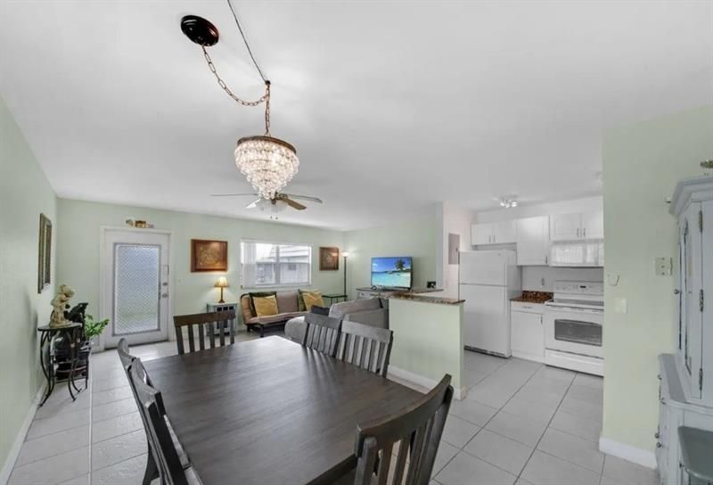 223 Flanders, Unit E, Delray Beach, FL 33484 Photo