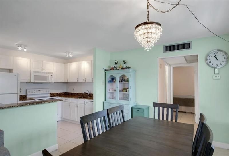 223 Flanders, Unit E, Delray Beach, FL 33484 Photo