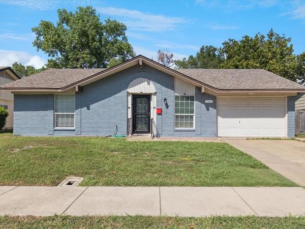 1309 Kingston Drive, Lewisville, TX 75067