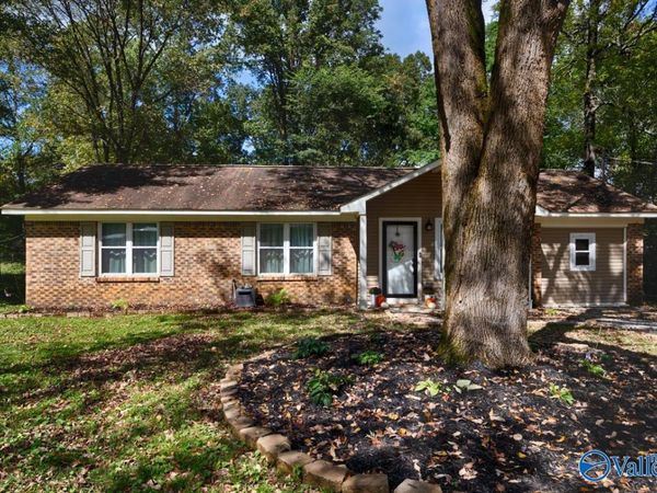 201 Amy Drive, Huntsville, AL 35811