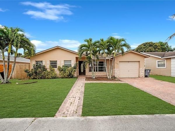 9728 SW 3rd Street, Boca Raton, FL 33428