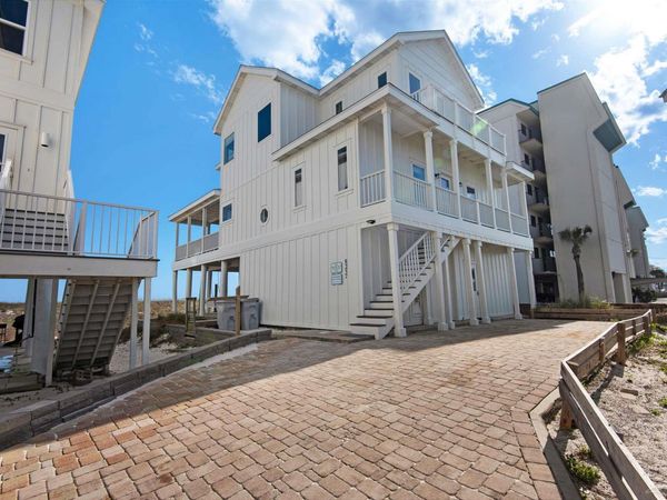 8257 Gulf Blvd, Navarre Beach, FL 32566