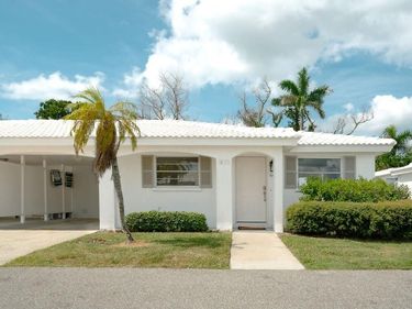 669 SPANISH DRIVE N, Unit 21, LONGBOAT KEY, FL 34228