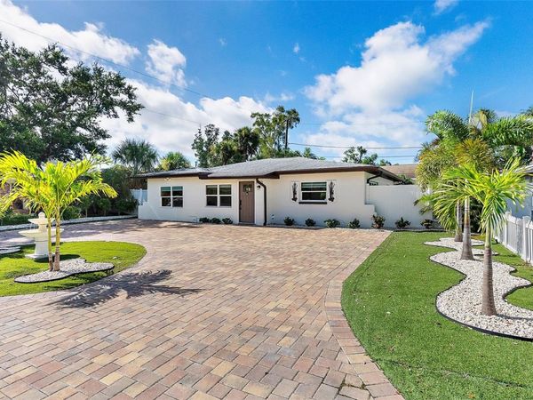 6750 W FLAMINGO WAY S, ST PETERSBURG, FL 33707