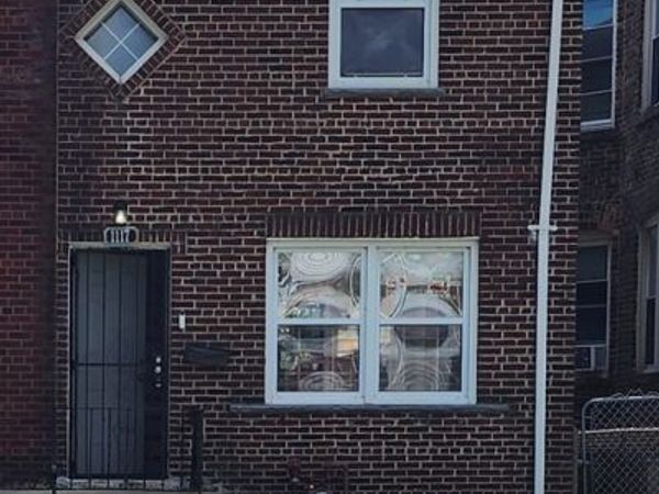 1117 E 82nd Place, Chicago, IL 60619