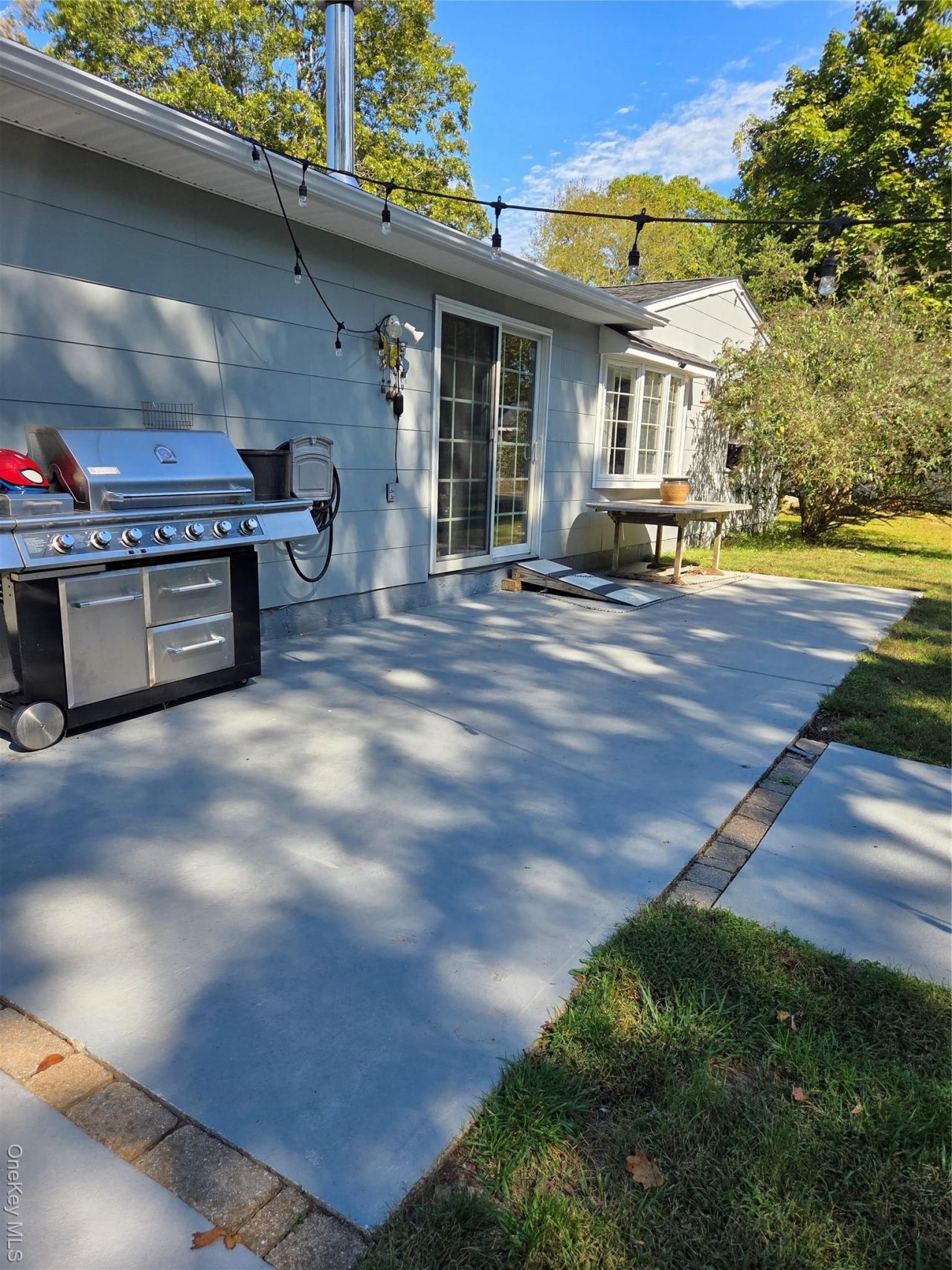 2 Pinetop Drive, Shirley, NY 11967 Main Photo