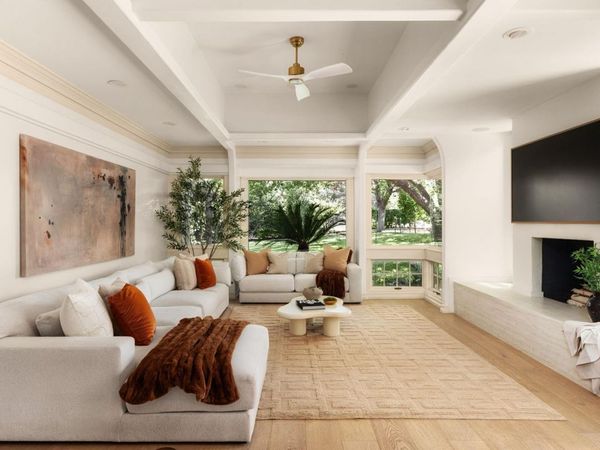 2036 Wimberly LN, Austin, TX 78735