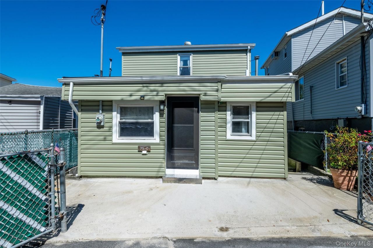 75 C Edgewater Park Edgewater Park, Unit 75C, Bronx, NY 10465 Main Photo