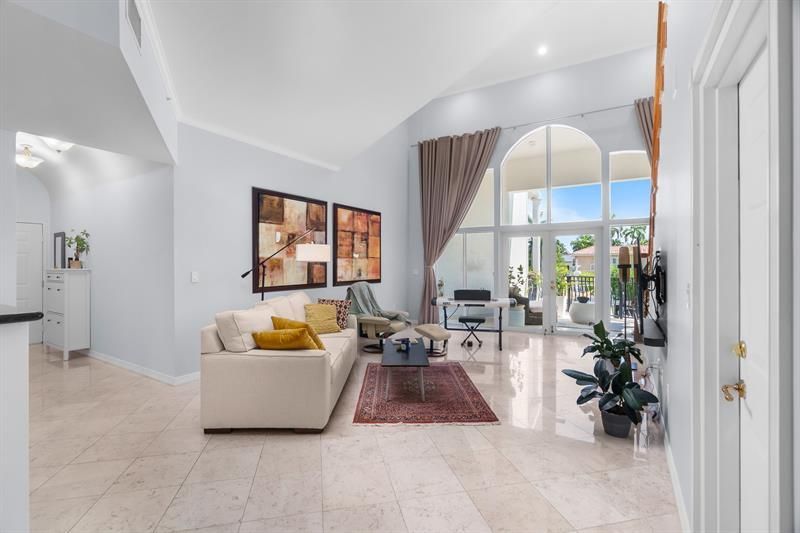 70 Isle Of Venice, Unit 203, Fort Lauderdale, FL 33301 Photo